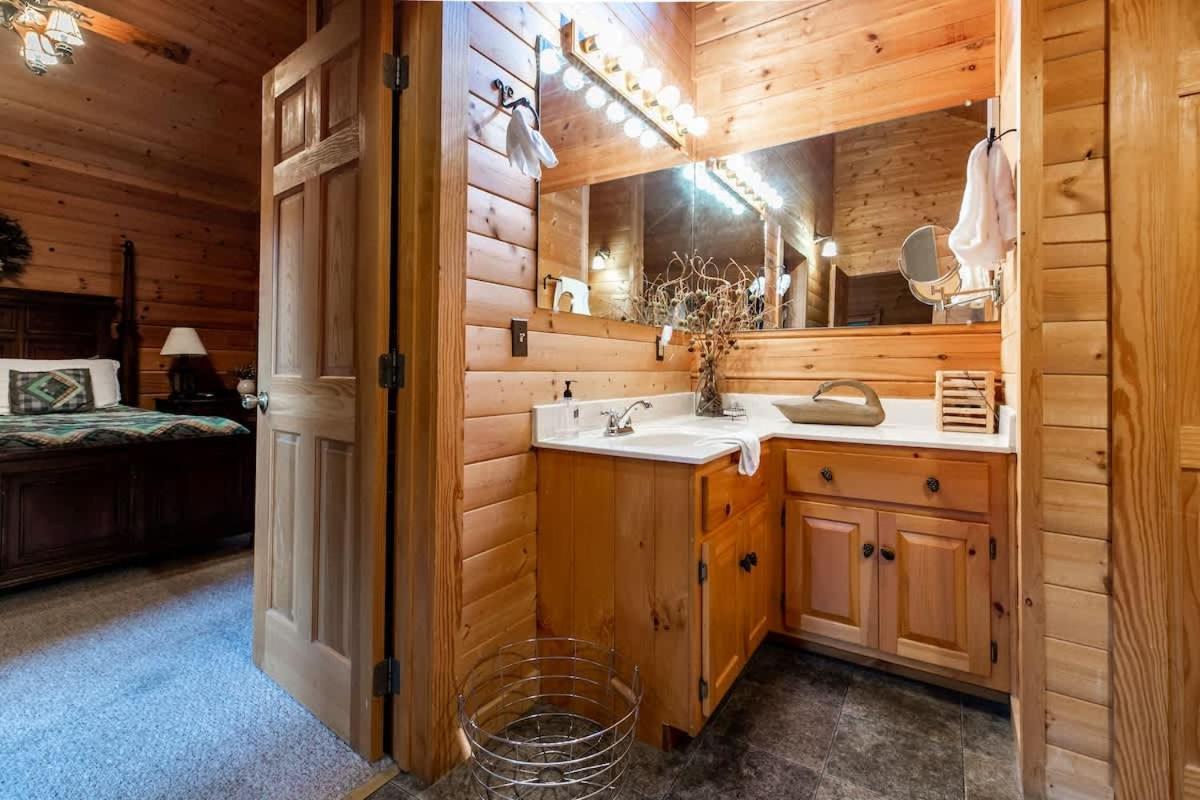 Nice View Fireplace, Hot Tub, Porch Bed, Private Sevierville Exterior photo